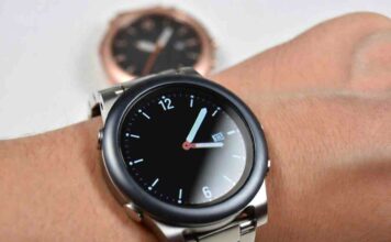 Pebble Round 2 Smartwatch Returns with Bezel-Free Color E-Paper Display and Two-Week Battery Life